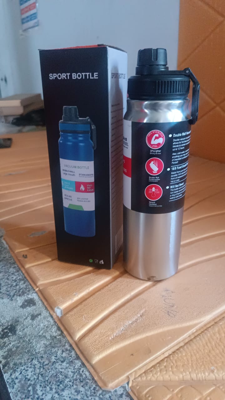 Stainless Steel Double Wall Vacuum-Insulated Drink Water Bottle (800 ML) Stainless Steel Double Wall Vacuum-Insulated Drink Water Bottle (800 ML)